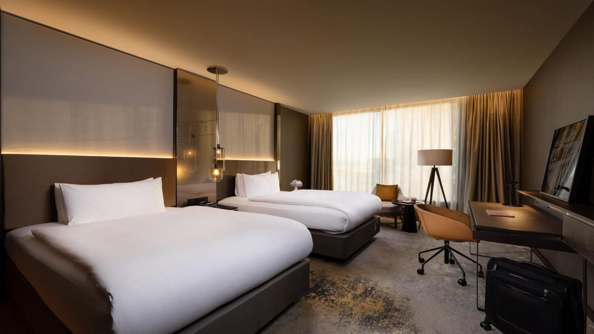 Intercontinental - By Ihg 5*